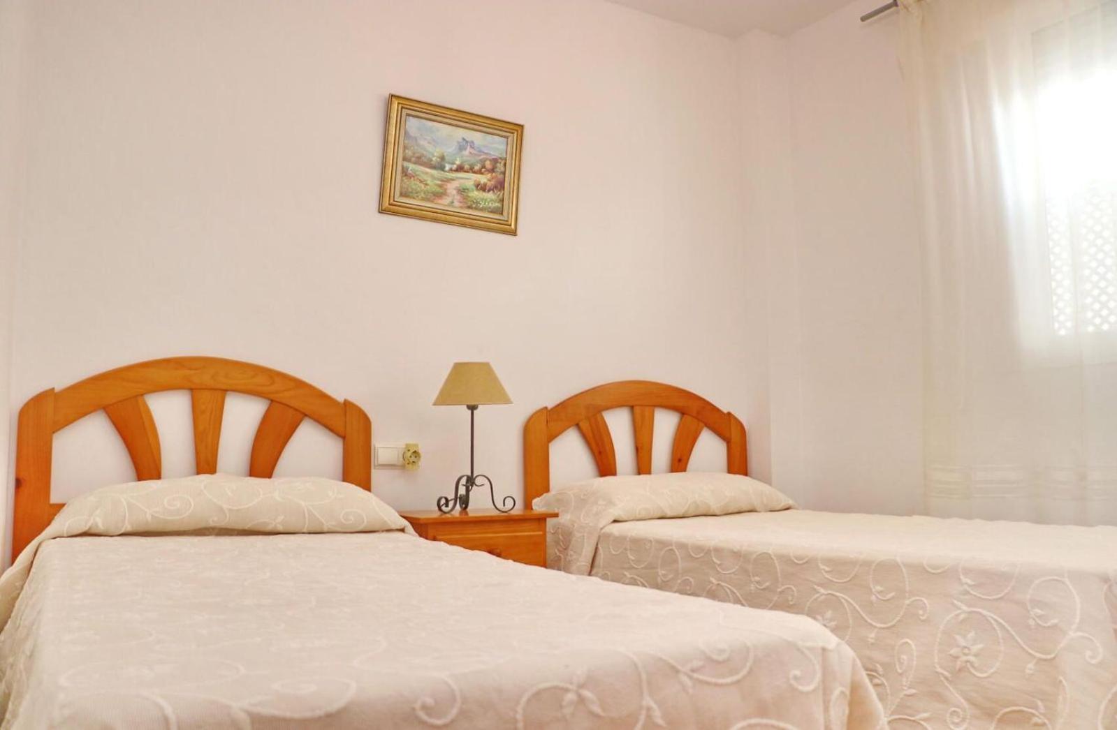 Apartamento Vistas Al Parque โกนิล เด ลาฟรอนเตรา ภายนอก รูปภาพ