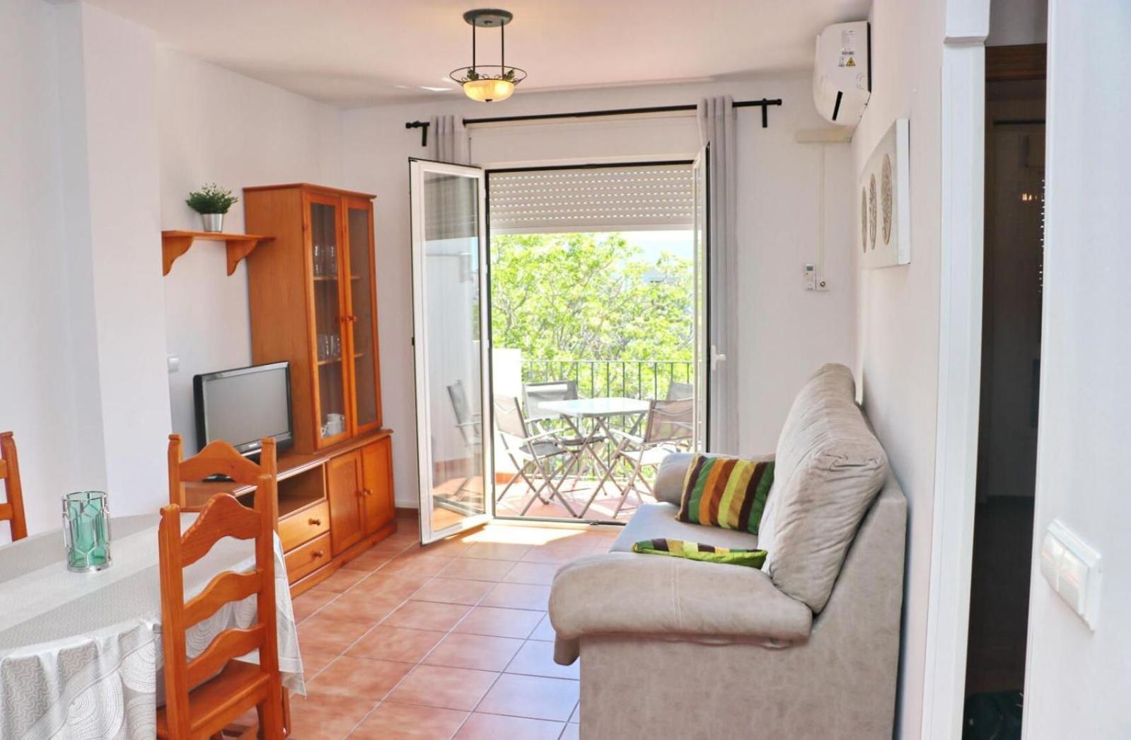 Apartamento Vistas Al Parque โกนิล เด ลาฟรอนเตรา ภายนอก รูปภาพ