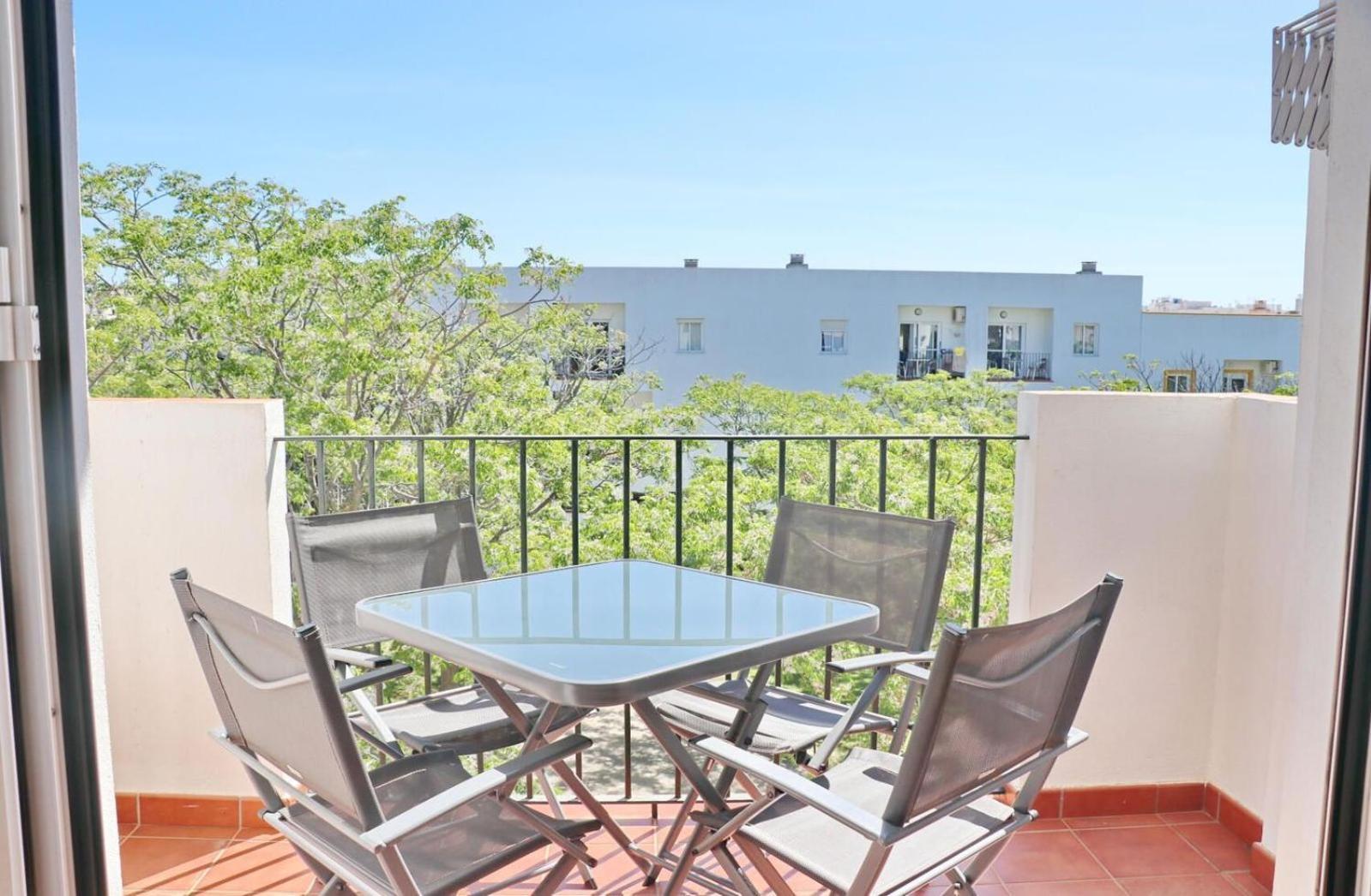 Apartamento Vistas Al Parque โกนิล เด ลาฟรอนเตรา ภายนอก รูปภาพ