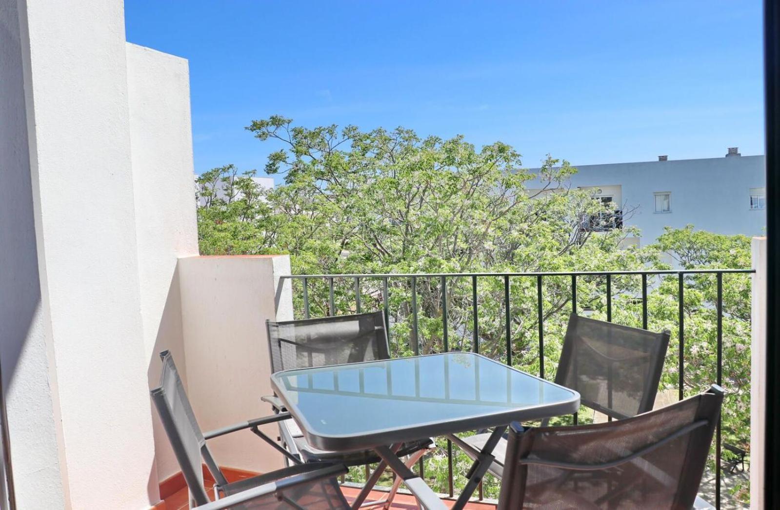 Apartamento Vistas Al Parque โกนิล เด ลาฟรอนเตรา ภายนอก รูปภาพ